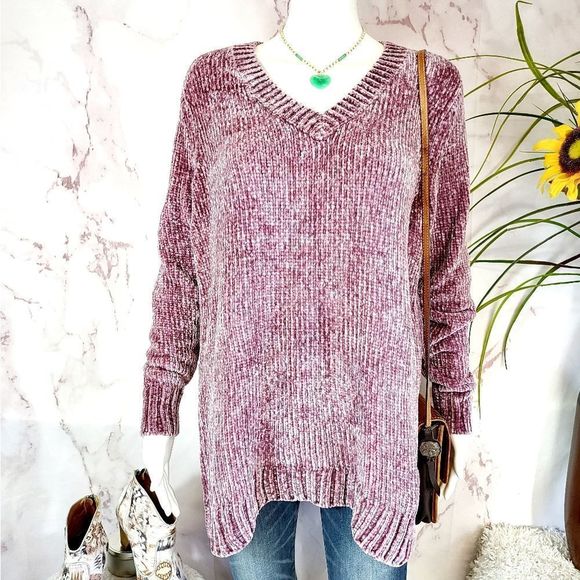 Boutique item Sweaters - New super soft velvet chenille sweater tunic great with leggings!